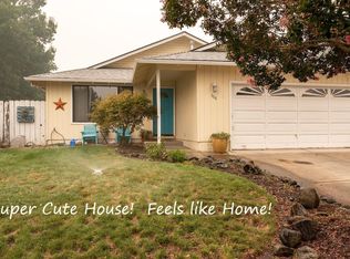 568 Daniel St, Central Pt, OR 97502