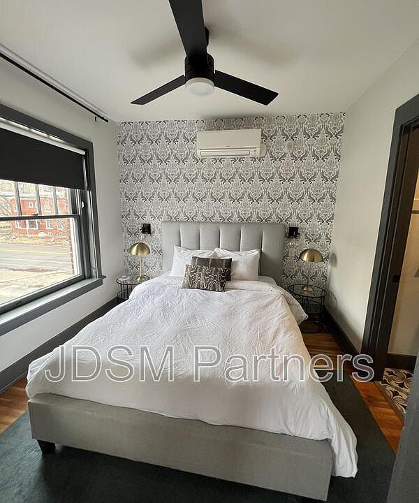 1st image of 630 E 16th Ave #302
