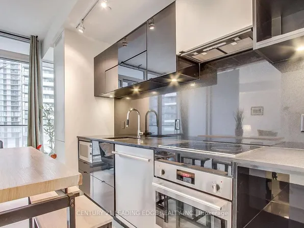 125 Peter St, Toronto, ON