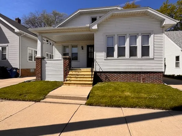 2606 Olive St #1, Racine, WI 53403
