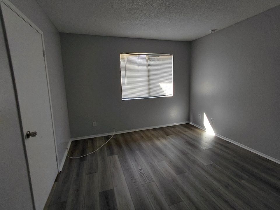 1st image of 25870 Stanford St