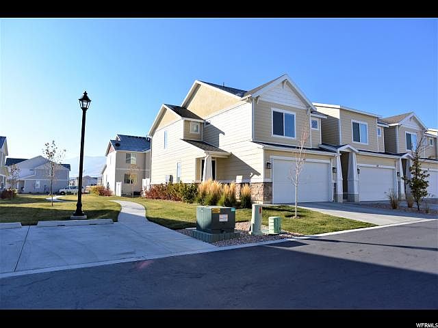 1st image of 67 E Ashgrove Ln