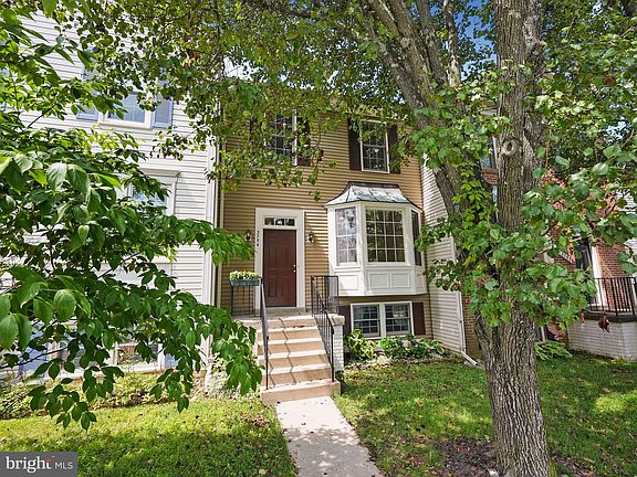 3rd image of 3754 Farmland Dr