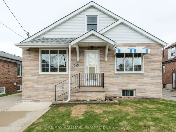 945 Glencairn Ave, Toronto, ON M6B 2A6