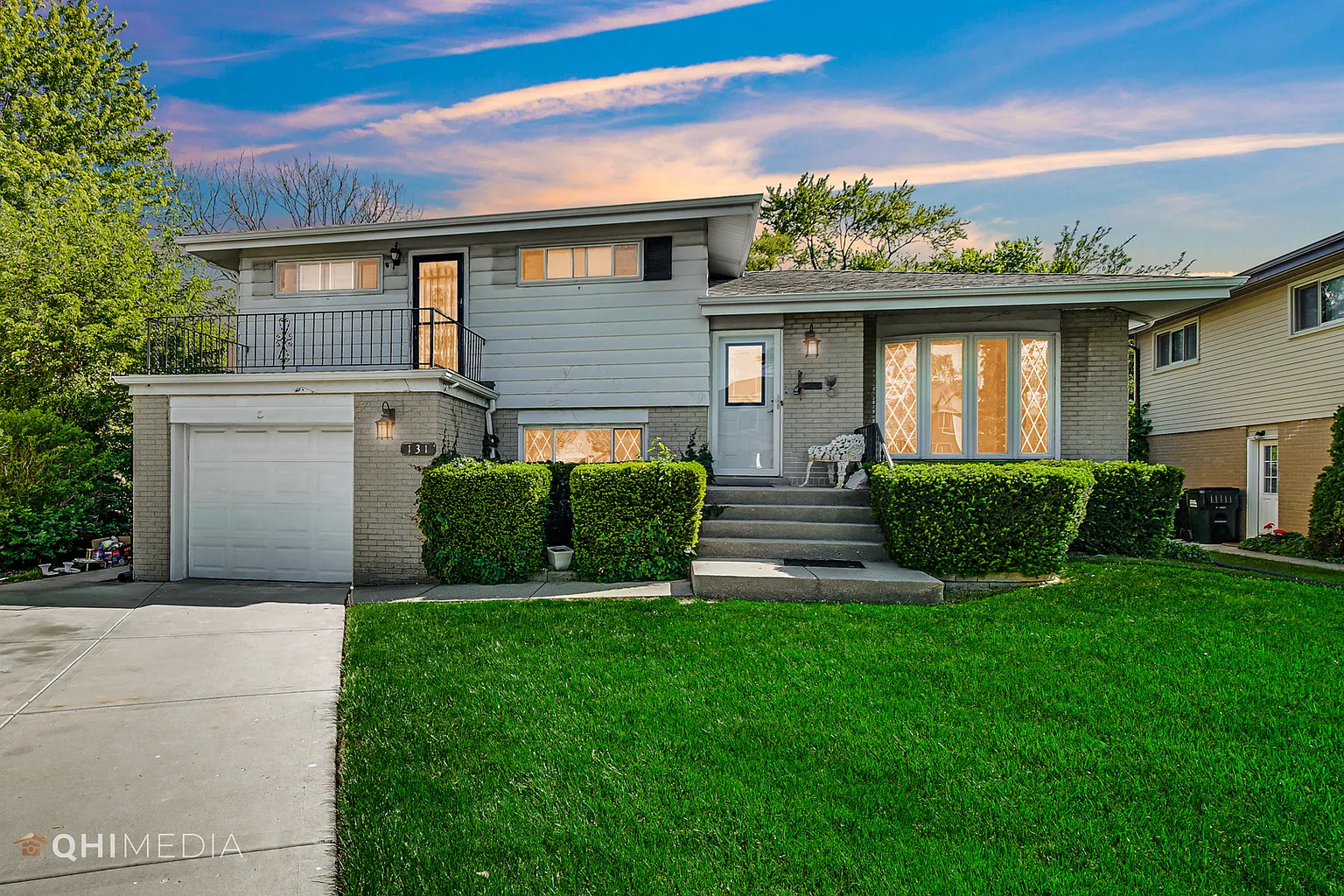 131 Julie Dr photo 1