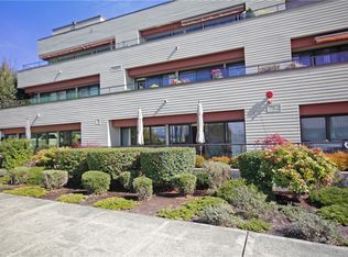 620 S 227th St APT 102, Des Moines, WA 98198
