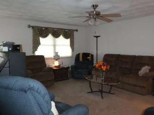 5th image of 23 Tower Ln APT B