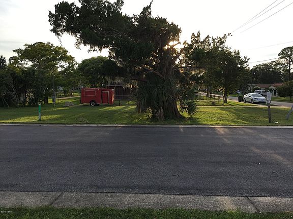 5th image of 113 Niver St