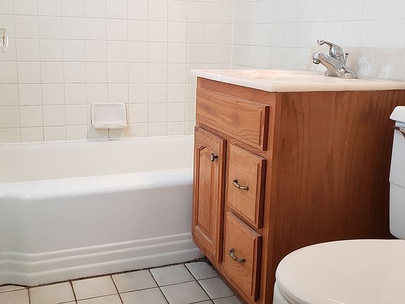 5th image of 1746 N 73rd Ct