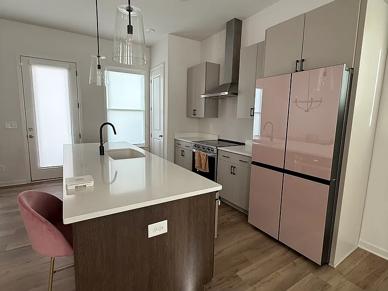 Spacious chef's kitchen with Samsung Bespoke Fridge