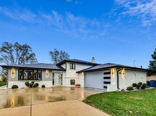 534 W Millns Ct, Addison, IL 60101