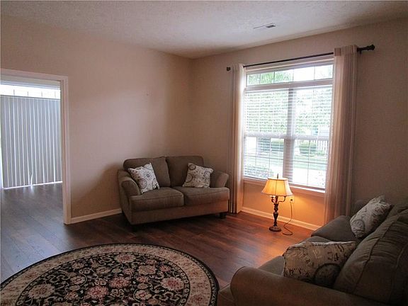 4th image of 2524 Big Bear Ln #13