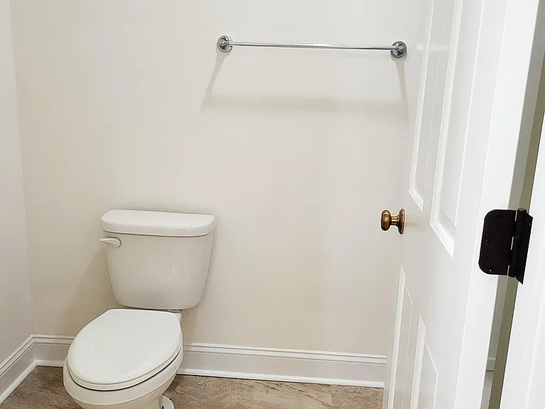 102 Wimbledon Dr — Photo 40