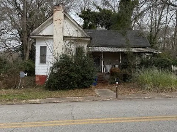 221 Johnson St, Hogansville, GA 30230