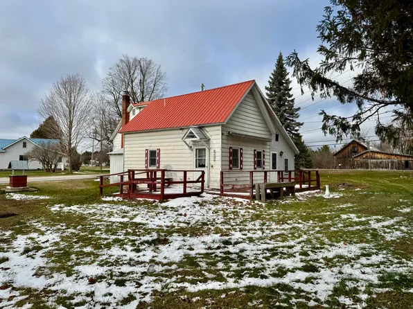 2657 Route 11, Mooers, NY 12958