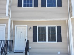 814 South St #B, Highland, NY 12528