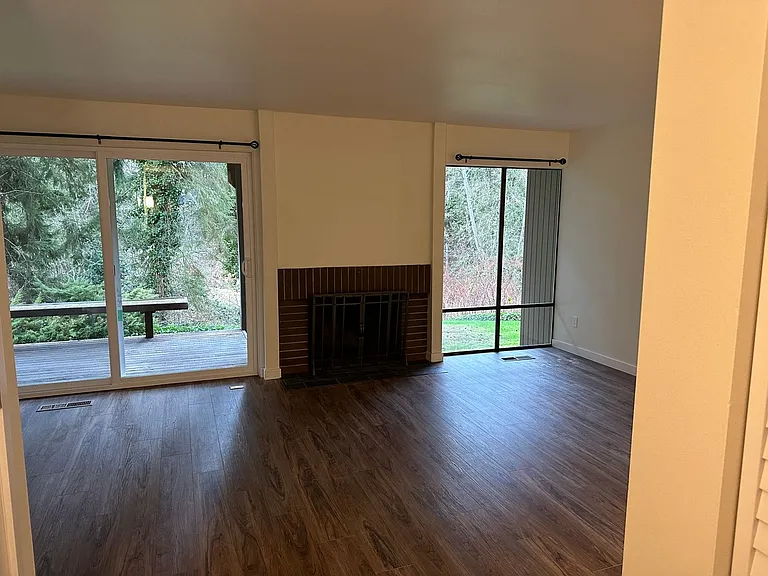 5705 Grove St — Photo 3