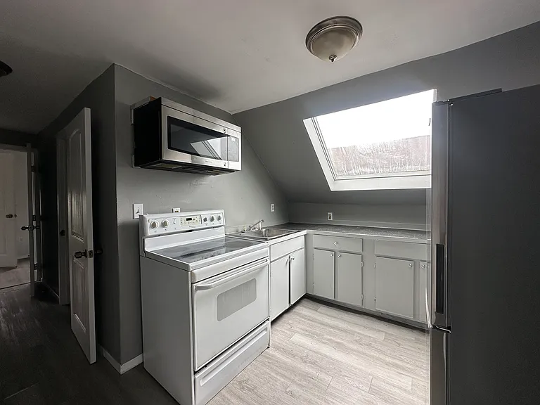 41 Carolina Ave #3 — Photo 1