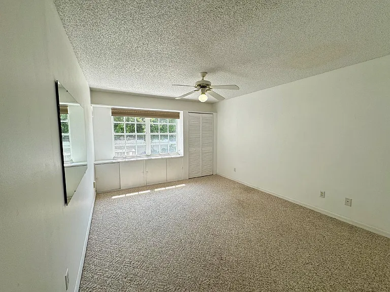 1455 Disston Ave — Photo 35