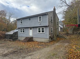 24 1/2 Allerton St, Plymouth, MA 02360