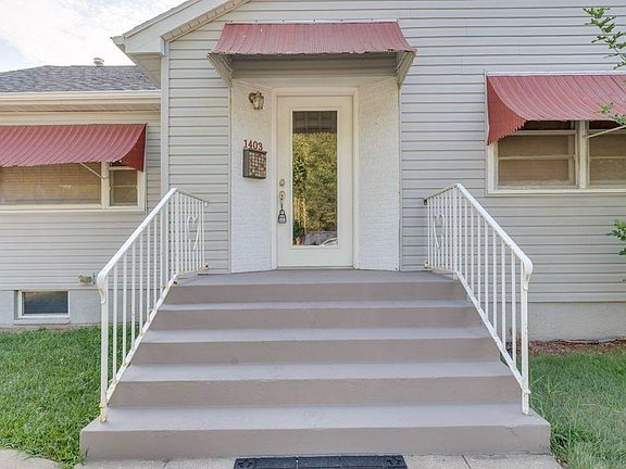 3rd image of 1403 W Circle Dr