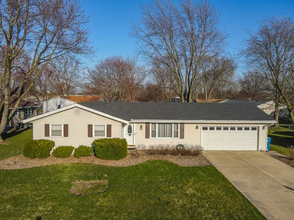780 N Edgemere Dr, Bourbonnais, IL 60914