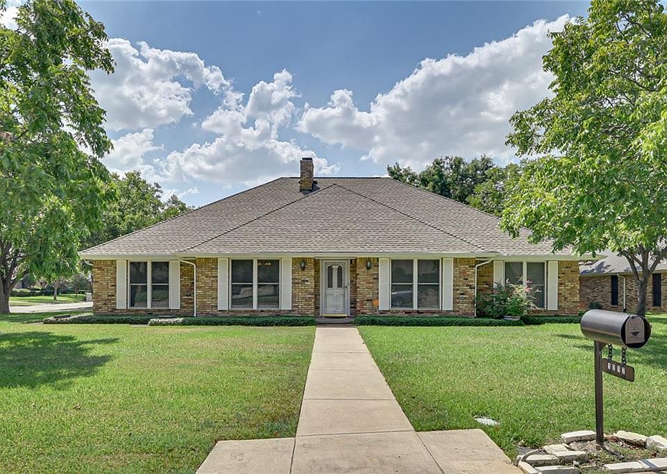 1st image of 1212 Fairfax Dr