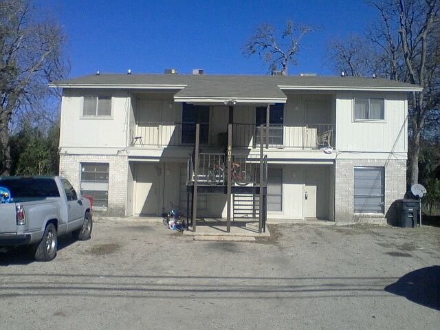 1st image of 407 W Avenue E APT 2