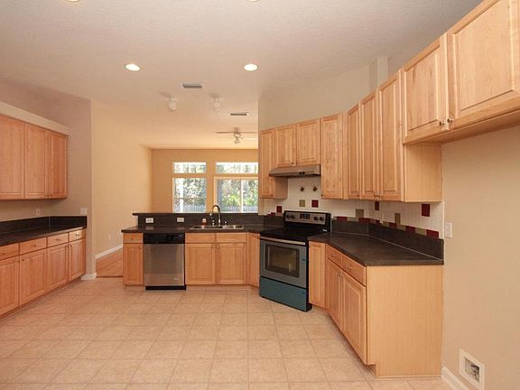 5th image of 628 Wellhouse Dr