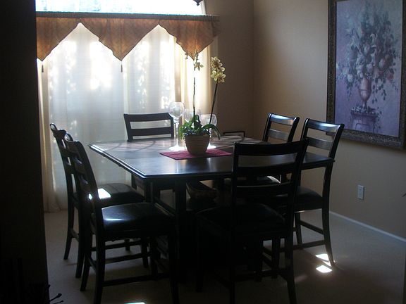 Formal dining room