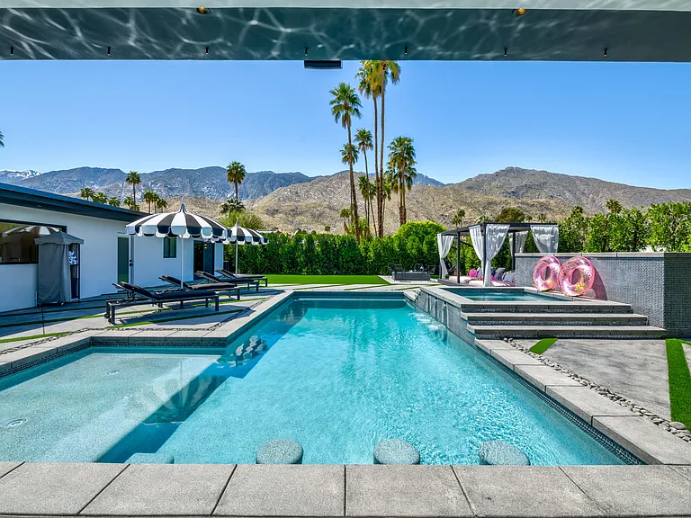 850 E Sierra Way — Photo 35