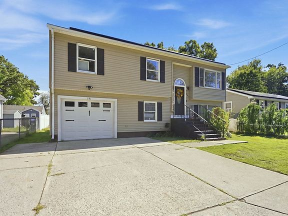4th image of 191 Lamont St