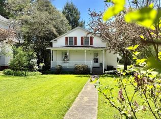 17 4th Ave #1, Warren, PA 16365
