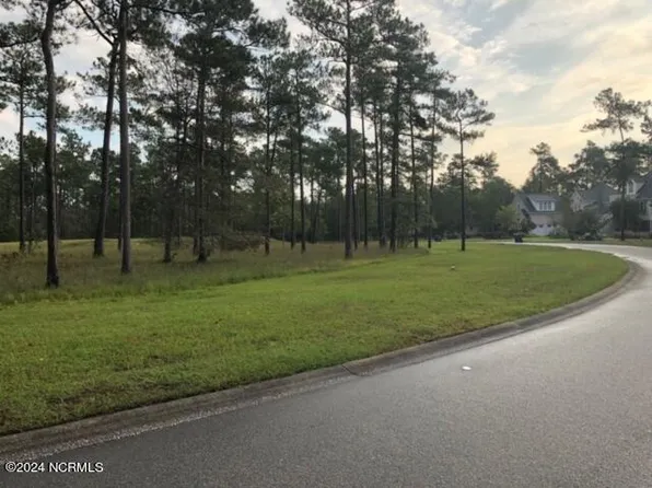 415 Laurel Valley Drive, Shallotte, NC 28470