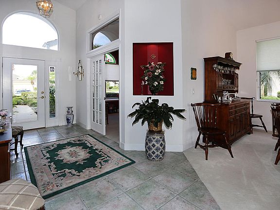 2nd image of 1209 Sunningdale Ln