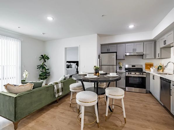 14526 W Kittridge St #310A