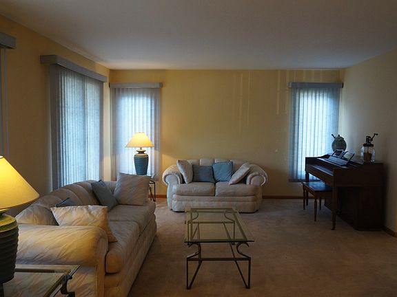 2nd image of 183 Kingston Ln