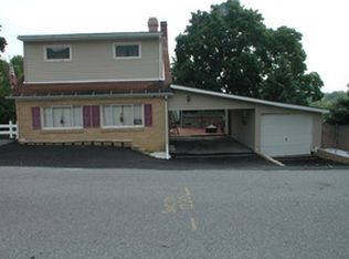 1221 28th Ave, Altoona, PA 16601