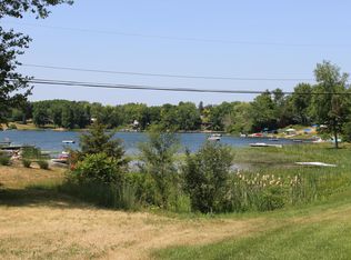 200 Oak Grove Dr, Brooklyn, MI