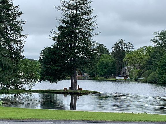 4th image of 88 Beaver Ln