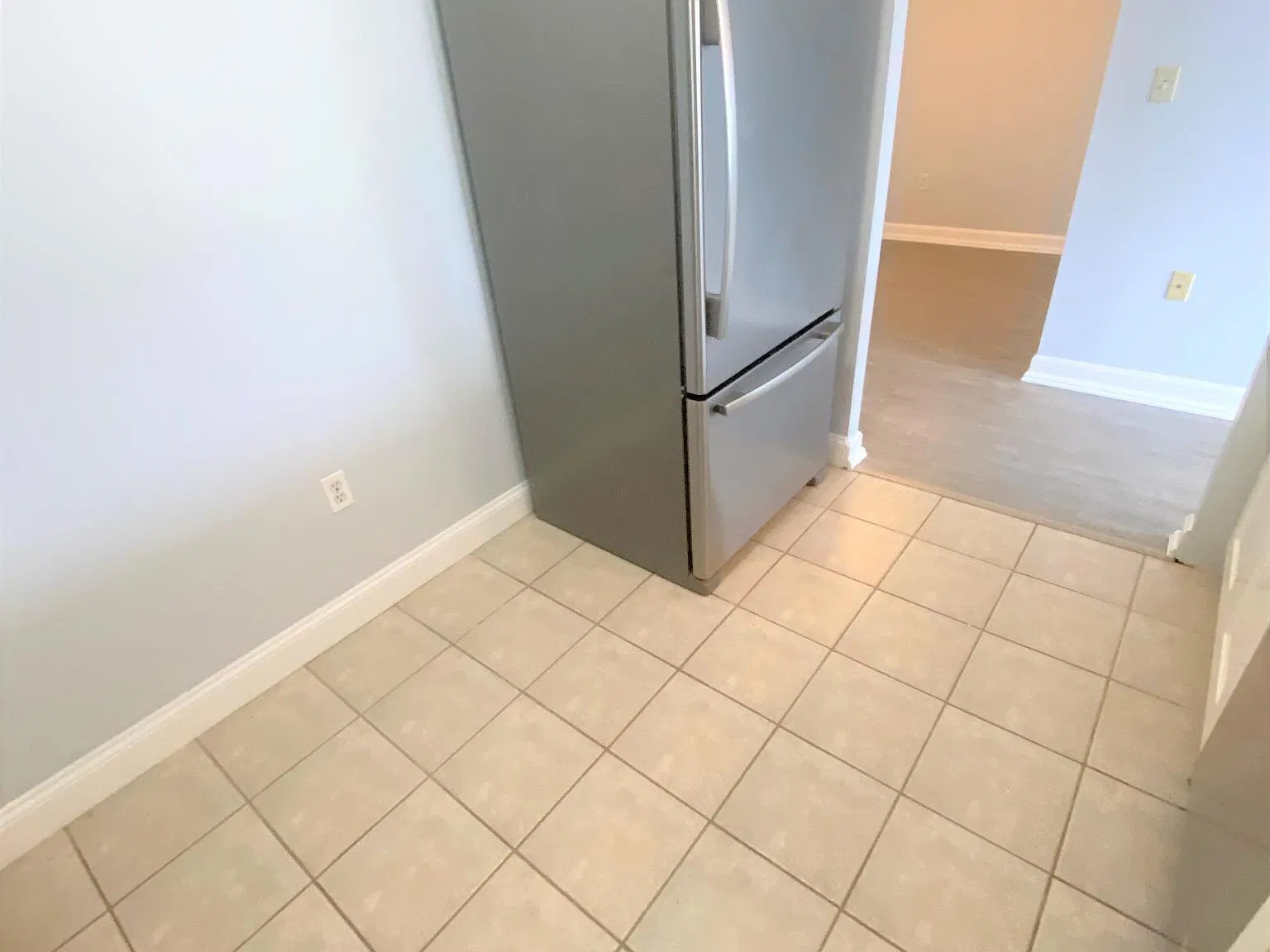 1 bed, 700 sqft, $2,000 — Photo 3