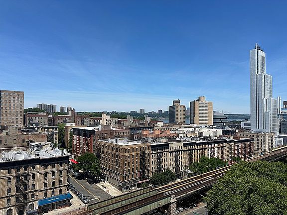 2nd image of 100 La Salle St APT 13A