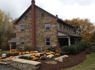 7119 Church Rd, Slatington, PA 18080