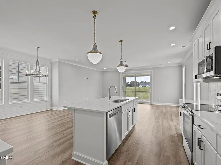 319 Taylorwood Dr — Photo 6