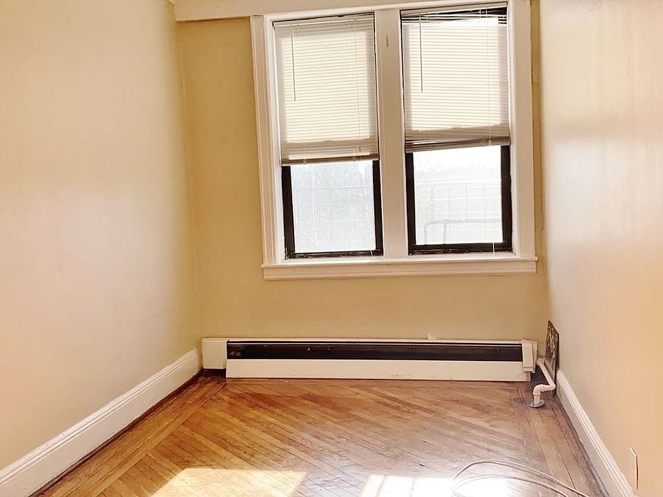 1st image of 14-37 28th Ave #3CC