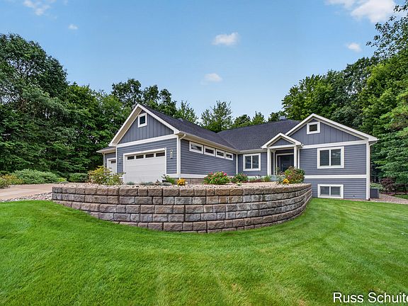5th image of 6335 Silverton Dr