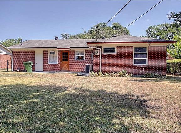 2nd image of 1917 Tennyson Cir