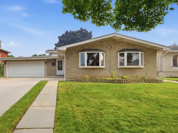 7928 Arcadia St, Morton Grove, IL 60053