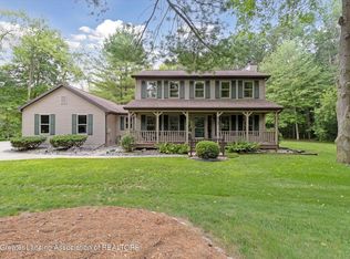 9767 Deer Trl, Haslett, MI 48840