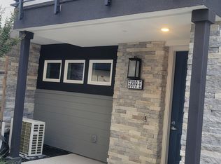 5699 Ironhorse Pkwy #E, Dublin, CA 94568